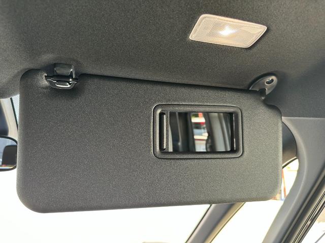 ヴォクシー ハイブリッドＳ－Ｚ　【快適利便パッケージＨｉ！！１０．５ディスプレイオーディオＰｌｕｓ！！】　トヨタチームメイト　ブラインドスポットモニター　両側電動パワースライドドア　ヘッドアップディスプレイ　デジタルインナーミラー（62枚目）