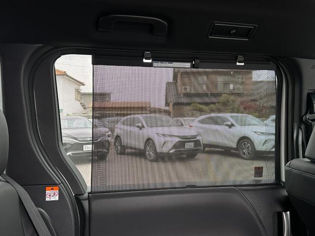 ヴォクシー ハイブリッドＳ－Ｚ　【快適利便パッケージＨｉ！！１０．５ディスプレイオーディオＰｌｕｓ！！】　トヨタチームメイト　ブラインドスポットモニター　両側電動パワースライドドア　ヘッドアップディスプレイ　デジタルインナーミラー（72枚目）