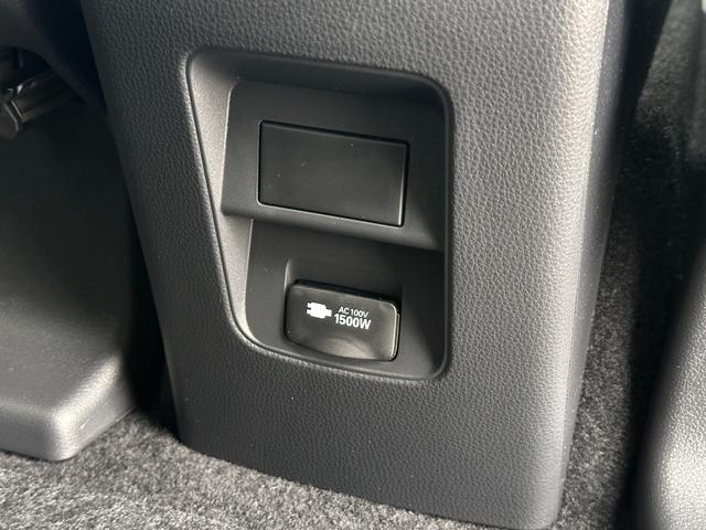 ヴォクシー ハイブリッドＳ－Ｚ　【快適利便パッケージＨｉ！！１０．５ディスプレイオーディオＰｌｕｓ！！】　トヨタチームメイト　ブラインドスポットモニター　両側電動パワースライドドア　ヘッドアップディスプレイ　デジタルインナーミラー（73枚目）