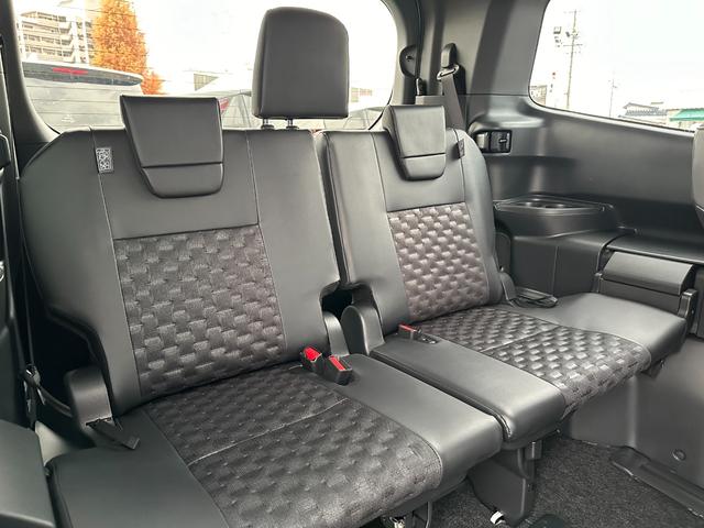 ヴォクシー ハイブリッドＳ－Ｚ　【快適利便パッケージＨｉ！！１０．５ディスプレイオーディオＰｌｕｓ！！】　トヨタチームメイト　ブラインドスポットモニター　両側電動パワースライドドア　ヘッドアップディスプレイ　デジタルインナーミラー（75枚目）