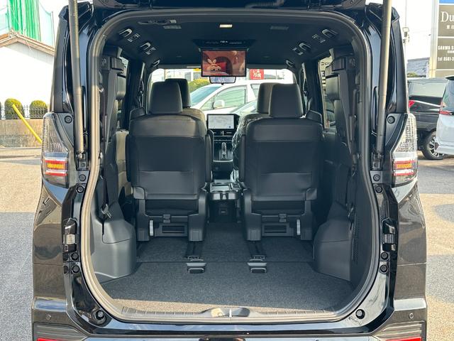 ヴォクシー ハイブリッドＳ－Ｚ　【快適利便パッケージＨｉ！！１０．５ディスプレイオーディオＰｌｕｓ！！】　トヨタチームメイト　ブラインドスポットモニター　両側電動パワースライドドア　ヘッドアップディスプレイ　デジタルインナーミラー（77枚目）