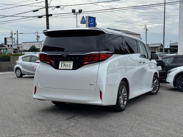 アルファードハイブリッド Ｚ　【左右独立ムーンルーフ！カラーヘッドアップディスプレイ！】アドバンスドパーク１４インチディスプレイオーディオ　１３．２インチフリップダウンモニター　寒冷地仕様　スペアタイヤ　ブラインドスポットモニター（26枚目）