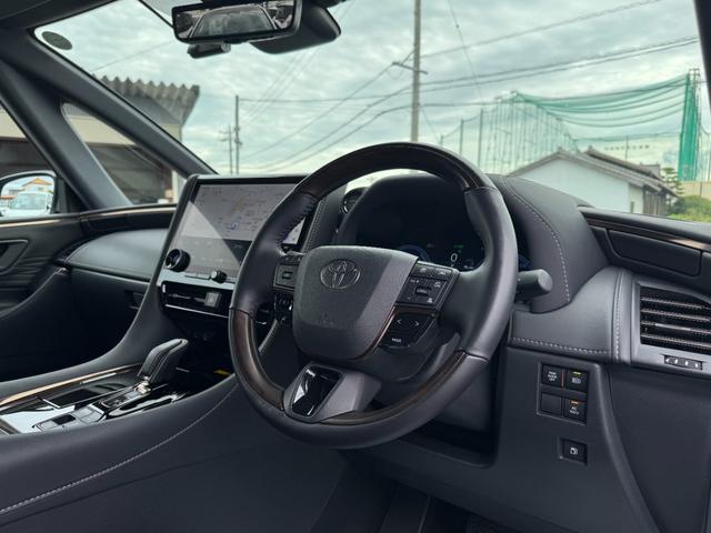 アルファードハイブリッド Ｚ　【左右独立ムーンルーフ！カラーヘッドアップディスプレイ！】アドバンスドパーク１４インチディスプレイオーディオ　１３．２インチフリップダウンモニター　寒冷地仕様　スペアタイヤ　ブラインドスポットモニター（68枚目）