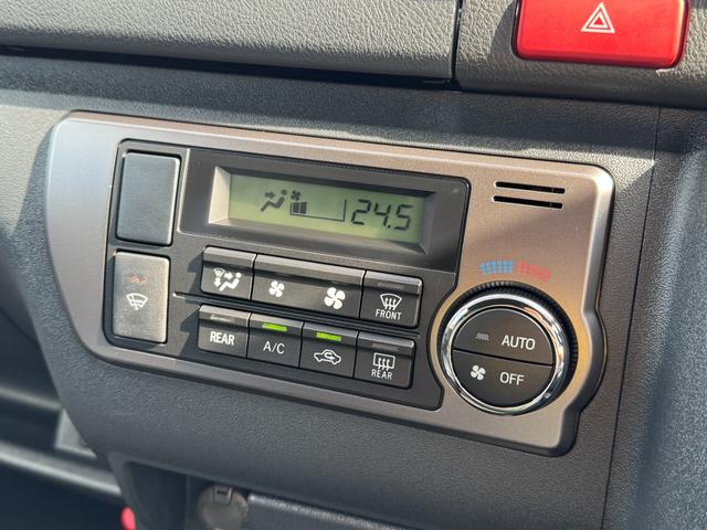 ハイエースバン 　【パノラミックビューモニター！デジタルインナーミラー！】寒冷地仕様　両側パワースライドドア　２０周年限定スカッフプレート　ウッドコンビハンドル　ＬＥＤヘッドライト　プッシュスタート　イージークローザー（54枚目）