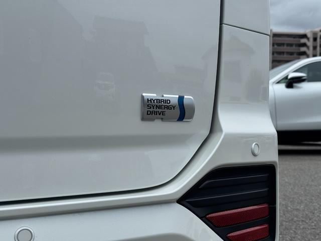 ノア ハイブリッドＳ－Ｚ　【１０．５インチディスプレイオーディオ！三眼ＬＥＤヘッドライト】デジタルインナーミラー　ヘッドアップディスプレイ　バックカメラ　アドバンストドライブ　後席シートヒーター　快適利便パッケージＨｉ　ＥＴＣ（32枚目）