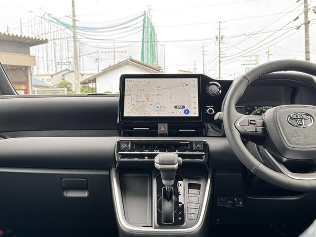 ノア ハイブリッドＳ－Ｚ　【１０．５インチディスプレイオーディオ！三眼ＬＥＤヘッドライト】デジタルインナーミラー　ヘッドアップディスプレイ　バックカメラ　アドバンストドライブ　後席シートヒーター　快適利便パッケージＨｉ　ＥＴＣ（40枚目）