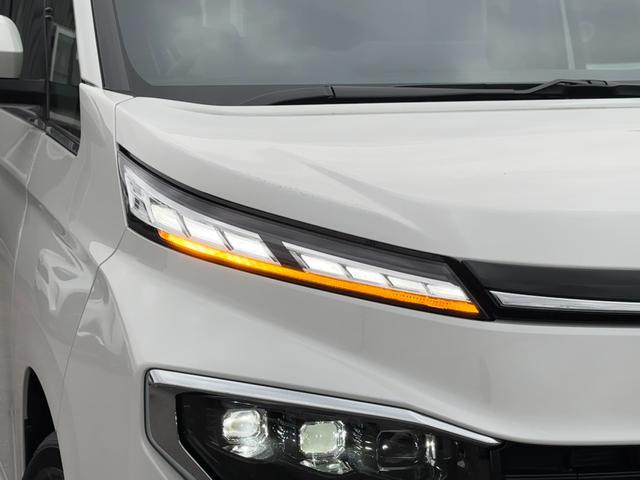 ヴォクシー 　【即納！１０．５インチディスプレイオーディオＰｌｕｓ！！】三眼ＬＥＤヘッド　両側電動スライドドア　ＨＤＭＩ入力端子　フルセグＴＶ　クルーズコントロール　シートヒーター　ＣＤ／ＤＶＤデッキ　ＥＴＣ２．０（13枚目）