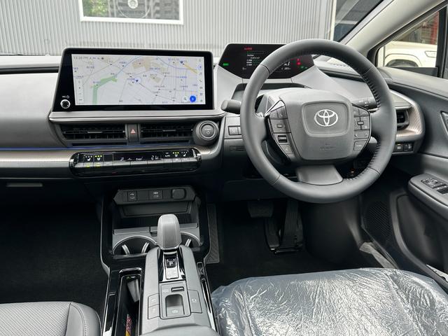 プリウス Ｚ　【１２．３インチディスプレイオーディオ！　デジタルインナーミラー！！】　ドラレコ前後　アドバンストパーク　パノラミックビューモニター　ベンチレーション　ワイヤレス充電　パワーバックドア　シートヒーター（39枚目）