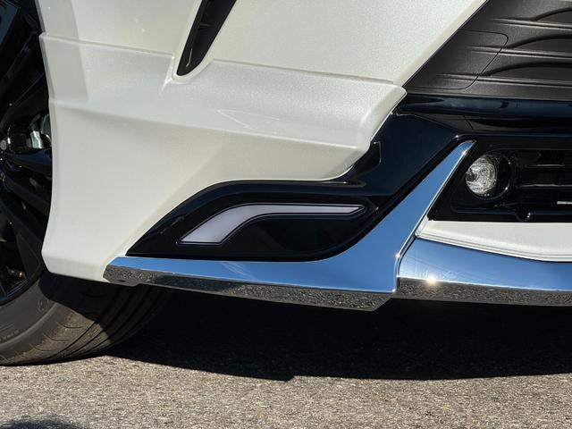 ハリアーハイブリッド Ｚ　レザーパッケージ・ナイトシェード　【調光パノラマルーフ！モデリスタエアロ！】１２．３インチディスプレイオーディオ　ＪＢＬサウンドシステム　ＡＣ１００Ｖ電源　１９インチアルミホイール　パノラミックビューモニター　ヘッドアップディスプレイ（13枚目）