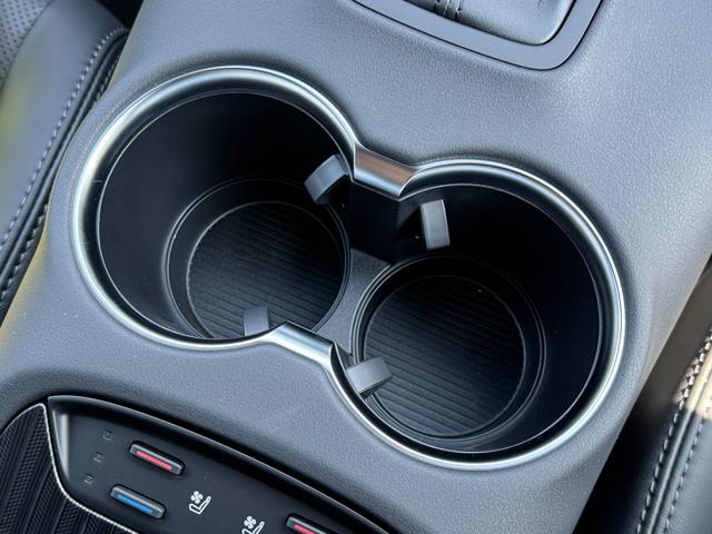 ハリアーハイブリッド Ｚ　レザーパッケージ・ナイトシェード　【調光パノラマルーフ！モデリスタエアロ！】１２．３インチディスプレイオーディオ　ＪＢＬサウンドシステム　ＡＣ１００Ｖ電源　１９インチアルミホイール　パノラミックビューモニター　ヘッドアップディスプレイ（59枚目）