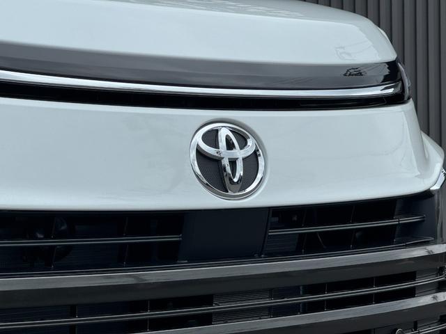 ヴォクシー ハイブリッドＳ－Ｚ　【改モデル！！パノラミックビューモニター！！】３眼ＬＥＤヘッドライト　快適利便パッケージ　アドバンストドライブ　ヘッドアップディスプレイ　デジタルインナーミラー　寒冷地仕様　スペアタイヤ　両側パワスラ（15枚目）