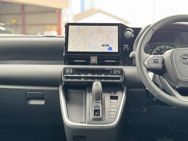 ヴォクシー ハイブリッドＳ－Ｚ　【改モデル！！パノラミックビューモニター！！】３眼ＬＥＤヘッドライト　快適利便パッケージ　アドバンストドライブ　ヘッドアップディスプレイ　デジタルインナーミラー　寒冷地仕様　スペアタイヤ　両側パワスラ（42枚目）