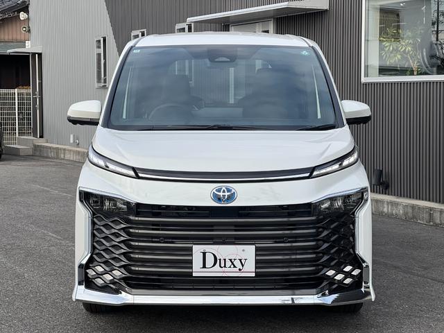 ヴォクシー ハイブリッドＳ－Ｚ　【パノラミックビューモニター！快適利便パッケージＨｉ】１０．５インチディスプレイオーディオ　三眼ＬＥＤヘッドライト　ＨＵＤ　デジタルインナーミラー　スペアタイヤ　ＣＤ／ＤＶＤデッキ　アドバンストパーク（5枚目）