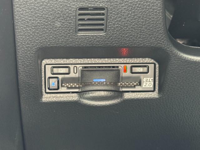 ヴォクシー ハイブリッドＳ－Ｚ　【パノラミックビューモニター！快適利便パッケージＨｉ】１０．５インチディスプレイオーディオ　三眼ＬＥＤヘッドライト　ＨＵＤ　デジタルインナーミラー　スペアタイヤ　ＣＤ／ＤＶＤデッキ　アドバンストパーク（46枚目）