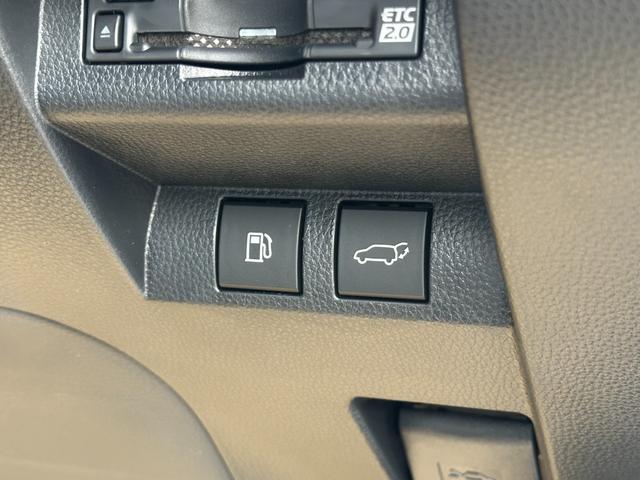 クラウンスポーツ Z 【イエローキャリパー!パノラマルーフ!】 黒内装 寒冷地仕様 パノラミックビューモニター アドバンストパーク ヘッドアップディスプレイ デジタルインナーミラー AC100V ブラインドスポットモニター(49枚目)