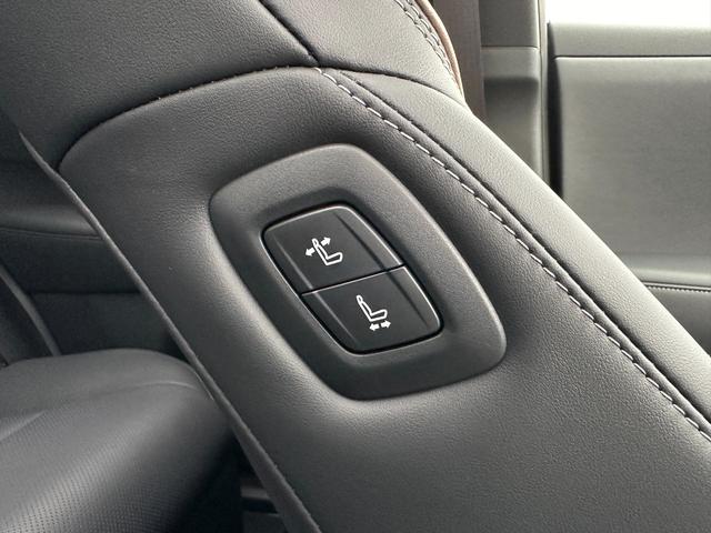 クラウンスポーツ Z 【イエローキャリパー!パノラマルーフ!】 黒内装 寒冷地仕様 パノラミックビューモニター アドバンストパーク ヘッドアップディスプレイ デジタルインナーミラー AC100V ブラインドスポットモニター(66枚目)