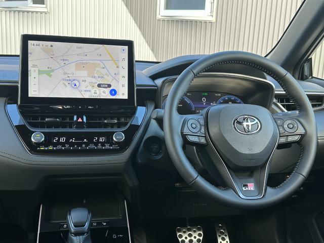 【ＧＲスポーツ！ハンズフリーパワーバッグドア！！】パノラミックビューモニター　アドバンスドパーク　ステアリングヒーター　パノラマルーフ　ナノイーＸ　アダプティブハイビーム　ブラインドスポットモニター！