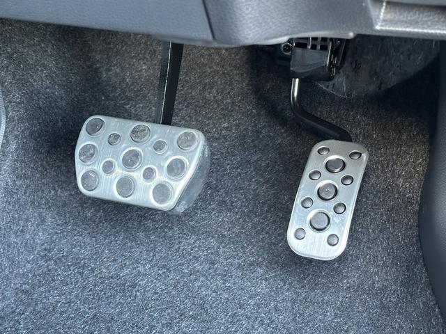 【ＧＲスポーツ！ハンズフリーパワーバッグドア！！】パノラミックビューモニター　アドバンスドパーク　ステアリングヒーター　パノラマルーフ　ナノイーＸ　アダプティブハイビーム　ブラインドスポットモニター！