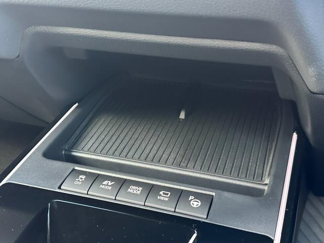 【ＧＲスポーツ！ハンズフリーパワーバッグドア！！】パノラミックビューモニター　アドバンスドパーク　ステアリングヒーター　パノラマルーフ　ナノイーＸ　アダプティブハイビーム　ブラインドスポットモニター！