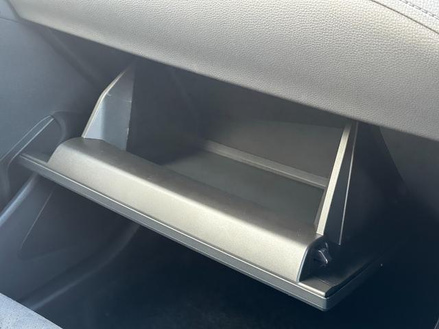 【ＴＶ】フルセグのテレビも標準で装備されております！大画面で、綺麗な映像をお楽しみいただけます！また、ＴＶキャンセラーの取り付けも可能ですので、お気軽にお申し付けください！ご連絡お待ちしております！！