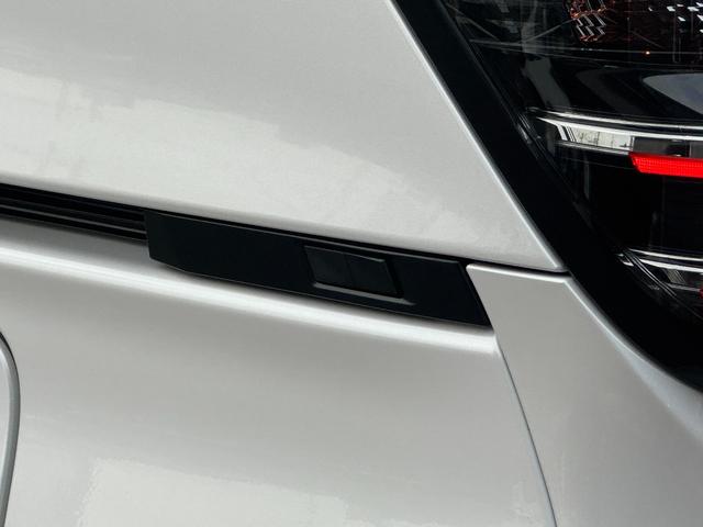ヴォクシー ハイブリッドＳ－Ｚ　【改モデル！！快適利便パッケージＨｉ！！】１０．５インチディスプレイオーディオ　ＣＤ／ＤＶＤデッキ　三眼ＬＥＤヘッドライト　ユニバーサルステップ　ブラインドスポットモニター　オットマン　シートヒーター（29枚目）