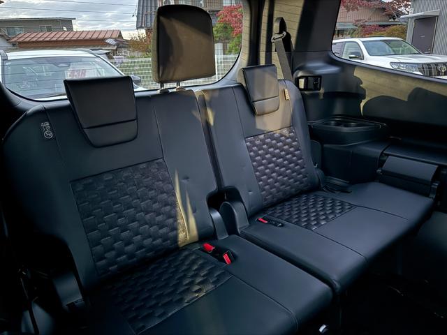 ヴォクシー ハイブリッドＳ－Ｚ　【改モデル！！快適利便パッケージＨｉ！！】１０．５インチディスプレイオーディオ　ＣＤ／ＤＶＤデッキ　三眼ＬＥＤヘッドライト　ユニバーサルステップ　ブラインドスポットモニター　オットマン　シートヒーター（78枚目）