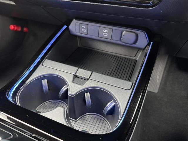 プリウス Ｚ　【ＧＲフロントスポイラー！！パノラマルーフ！！】パノラミックビューモニター　アドバンストパーク　ブラインドスポットモニター！　１２．３インチディスプレイオーディオ！　ＡＣ１００Ｖ電源！　シートヒーター（63枚目）