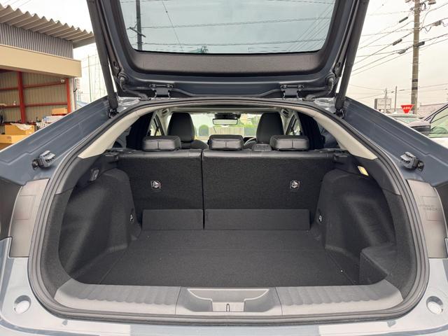 プリウス Ｚ　【ＧＲフロントスポイラー！！パノラマルーフ！！】パノラミックビューモニター　アドバンストパーク　ブラインドスポットモニター！　１２．３インチディスプレイオーディオ！　ＡＣ１００Ｖ電源！　シートヒーター（76枚目）