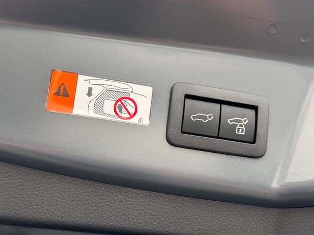 プリウス Ｚ　【ＧＲフロントスポイラー！！パノラマルーフ！！】パノラミックビューモニター　アドバンストパーク　ブラインドスポットモニター！　１２．３インチディスプレイオーディオ！　ＡＣ１００Ｖ電源！　シートヒーター（80枚目）