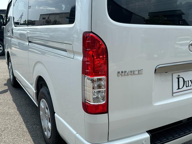 ハイエースバン ロングスーパーGL ダークプライムS 【即納!!特別仕様車!!】 20周年限定スカッフプレート パノラミックビューモニター デジタルインナーミラー 両側パワースライドドア レーンディパーチャーアラート AC100V電源 ハーフレザーシート(24枚目)
