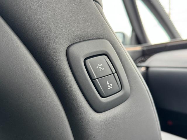 アルファードハイブリッド Ｚ　【左右独立ムーンルーフ！カラーヘッドアップディスプレイ！】アドバンスドパーク１４インチディスプレイオーディオ　１３．２インチフリップダウンモニター　寒冷地仕様　スペアタイヤ　ブラインドスポットモニター（66枚目）