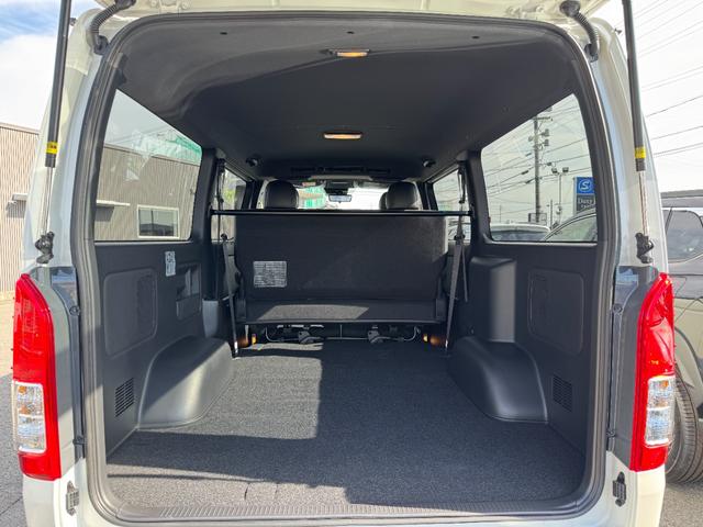 ハイエースバン 【パノラミックビューモニター!デジタルインナーミラー!】寒冷地仕様 両側パワースライドドア 20周年限定スカッフプレート ウッドコンビハンドル LEDヘッドライト プッシュスタート イージークローザー(76枚目)