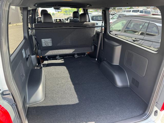 ハイエースバン 【パノラミックビューモニター!デジタルインナーミラー!】寒冷地仕様 両側パワースライドドア 20周年限定スカッフプレート ウッドコンビハンドル LEDヘッドライト プッシュスタート イージークローザー(77枚目)