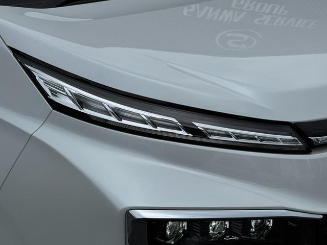 ヴォクシー ハイブリッドＳ－Ｚ　【１３．２インチフリップダウンモニター！！寒冷地仕様！！】ユニバーサルステップ　ブラインドスポットモニター　パノラミックビューモニター　アドバンスドパーク　三眼ＬＥＤヘッドライト　スペアタイヤ　ＨＵＤ（15枚目）