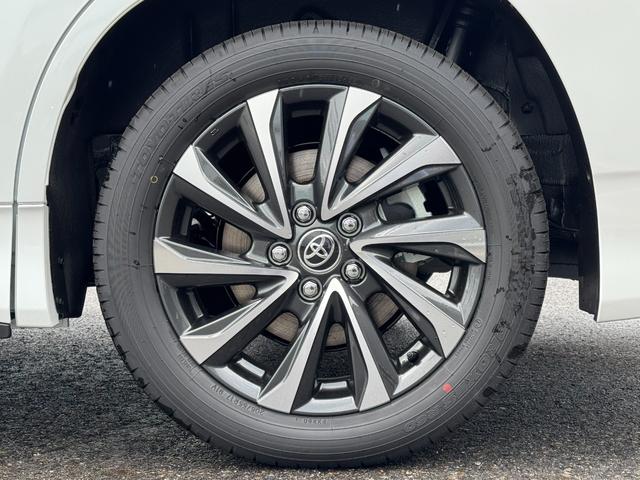 ヴォクシー ハイブリッドＳ－Ｚ　【１３．２インチフリップダウンモニター！！寒冷地仕様！！】ユニバーサルステップ　ブラインドスポットモニター　パノラミックビューモニター　アドバンスドパーク　三眼ＬＥＤヘッドライト　スペアタイヤ　ＨＵＤ（38枚目）