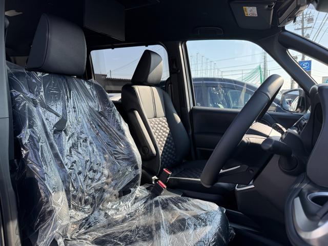 ヴォクシー ハイブリッドＳ－Ｚ　【１３．２インチフリップダウンモニター！！寒冷地仕様！！】ユニバーサルステップ　ブラインドスポットモニター　パノラミックビューモニター　アドバンスドパーク　三眼ＬＥＤヘッドライト　スペアタイヤ　ＨＵＤ（73枚目）