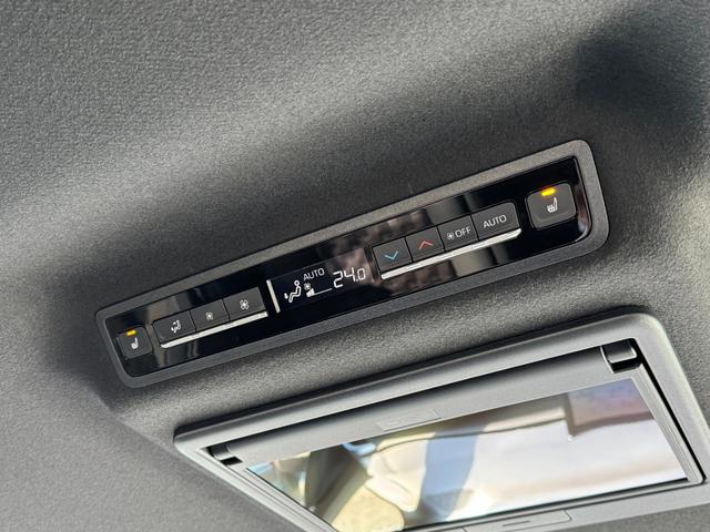 ヴォクシー ハイブリッドＳ－Ｚ　【１３．２インチフリップダウンモニター！！寒冷地仕様！！】ユニバーサルステップ　ブラインドスポットモニター　パノラミックビューモニター　アドバンスドパーク　三眼ＬＥＤヘッドライト　スペアタイヤ　ＨＵＤ（77枚目）