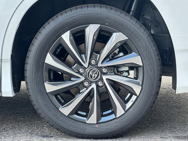 ヴォクシー ハイブリッドＳ－Ｚ　【改モデル！！アドバンスドドライブ！！】ブラインドスポットモニター　ヘッドアップディスプレイ　三眼ＬＥＤヘッドライト　シートヒーター　オットマン　両側パワースライドドア　快適利便パッケージＨｉ　ＥＴＣ（36枚目）