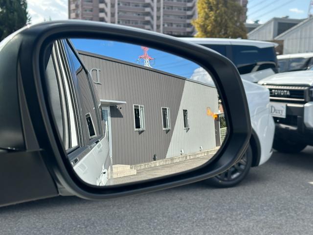 ヴォクシー ハイブリッドＳ－Ｚ　【改モデル！！アドバンスドドライブ！！】ブラインドスポットモニター　ヘッドアップディスプレイ　三眼ＬＥＤヘッドライト　シートヒーター　オットマン　両側パワースライドドア　快適利便パッケージＨｉ　ＥＴＣ（37枚目）