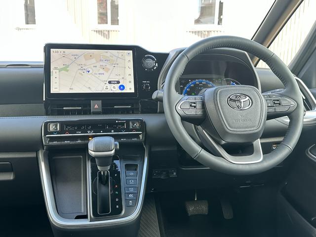 ヴォクシー ハイブリッドＳ－Ｚ　【改モデル！！アドバンスドドライブ！！】ブラインドスポットモニター　ヘッドアップディスプレイ　三眼ＬＥＤヘッドライト　シートヒーター　オットマン　両側パワースライドドア　快適利便パッケージＨｉ　ＥＴＣ（41枚目）