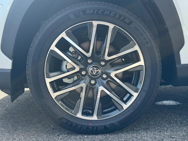 カローラクロス ハイブリッド　Ｚ　【登録済未使用車！パノラマルーフ！】パノラミックビューモニター！　ブラインドスポットモニター　アドバンストパーク　１０．５インチディスプレイオーディオ　ハンズフリーパワーバッグドア　ＡＣ１００Ｖ電源！（38枚目）