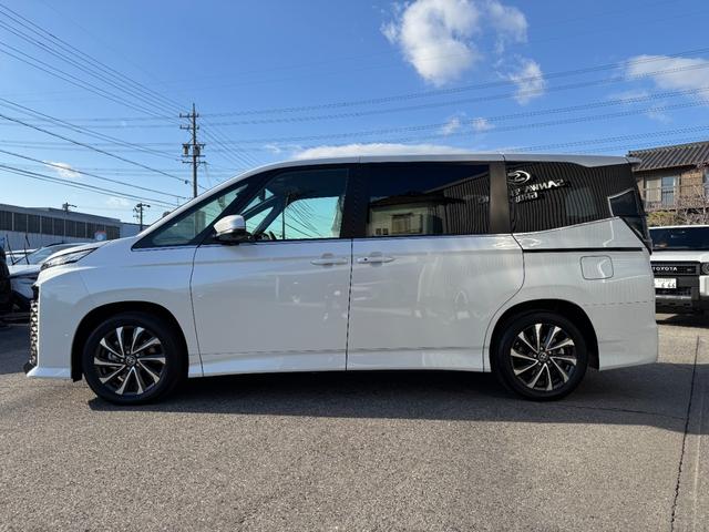 ヴォクシー ハイブリッドS-Z 【快適利便パッケージHi!トヨタチームメイト】デジタルインナーミラー 10.5インチディスプレイオーディオ ハーフレザーシート パノラミックビューモニター アドバンスドパーク ブラインドスポットモニタ(10枚目)