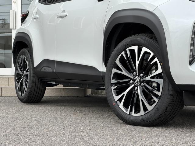 ヤリスクロス ハイブリッドZ 【トヨタチームメイト!ハンズフリーパワーバッグドア!!】パノラミックビューモニター アドバンスドパーク 8インチディスプレイオーディオ HDMI端子 ステアリングヒーター ブラインドスポットモニター(22枚目)