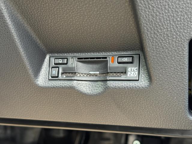 ヤリスクロス ハイブリッドZ 【トヨタチームメイト!ハンズフリーパワーバッグドア!!】パノラミックビューモニター アドバンスドパーク 8インチディスプレイオーディオ HDMI端子 ステアリングヒーター ブラインドスポットモニター(51枚目)