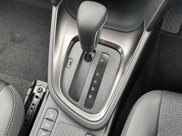 ヤリスクロス ハイブリッドZ 【トヨタチームメイト!ハンズフリーパワーバッグドア!!】パノラミックビューモニター アドバンスドパーク 8インチディスプレイオーディオ HDMI端子 ステアリングヒーター ブラインドスポットモニター(52枚目)