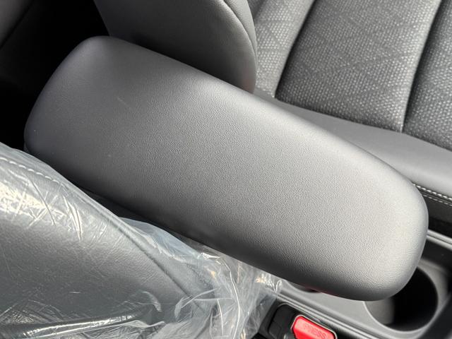 ヤリスクロス ハイブリッドZ 【トヨタチームメイト!ハンズフリーパワーバッグドア!!】パノラミックビューモニター アドバンスドパーク 8インチディスプレイオーディオ HDMI端子 ステアリングヒーター ブラインドスポットモニター(59枚目)