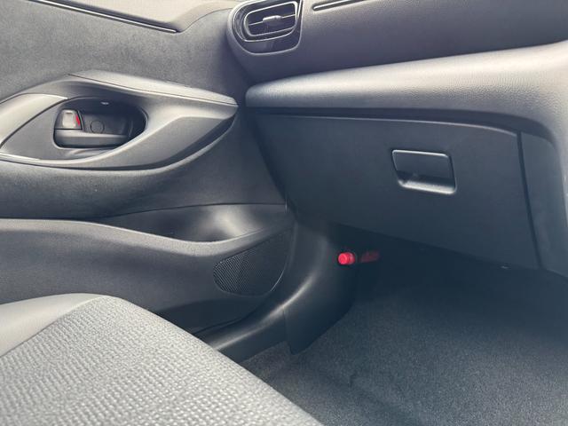 ヤリスクロス ハイブリッドZ 【トヨタチームメイト!ハンズフリーパワーバッグドア!!】パノラミックビューモニター アドバンスドパーク 8インチディスプレイオーディオ HDMI端子 ステアリングヒーター ブラインドスポットモニター(70枚目)