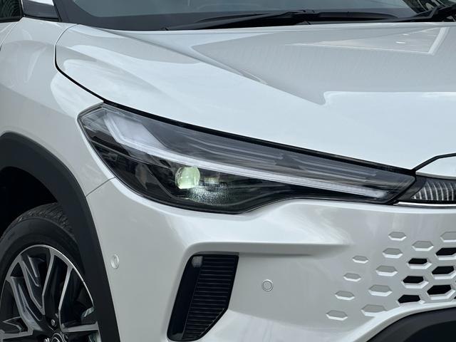 カローラクロス ハイブリッド Z 【モデリスタエアロ!!改モデル!!!】パノラミックビューモニター アドバンスドパーク ステアリングヒーター 置くだけ充電 ブラインドスポットモニター ETC2.0 10.5インチディスプレイオーディオ(10枚目)