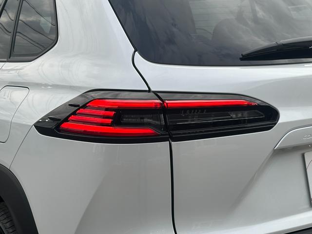 カローラクロス ハイブリッド Z 【モデリスタエアロ!!改モデル!!!】パノラミックビューモニター アドバンスドパーク ステアリングヒーター 置くだけ充電 ブラインドスポットモニター ETC2.0 10.5インチディスプレイオーディオ(30枚目)