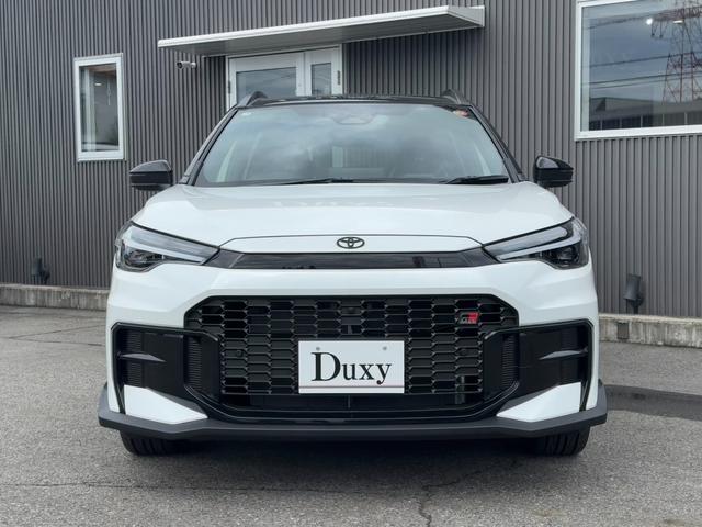 カローラクロス GRスポーツ 【GRスポーツ!専用ブレーキキャリパー!】ハンズフリーパワーバッグドア パノラミックビューモニター アドバンスドパーク 10.5インチディスプレイオーディオ 専用GRスポーツシート 専用アルミホイール(5枚目)